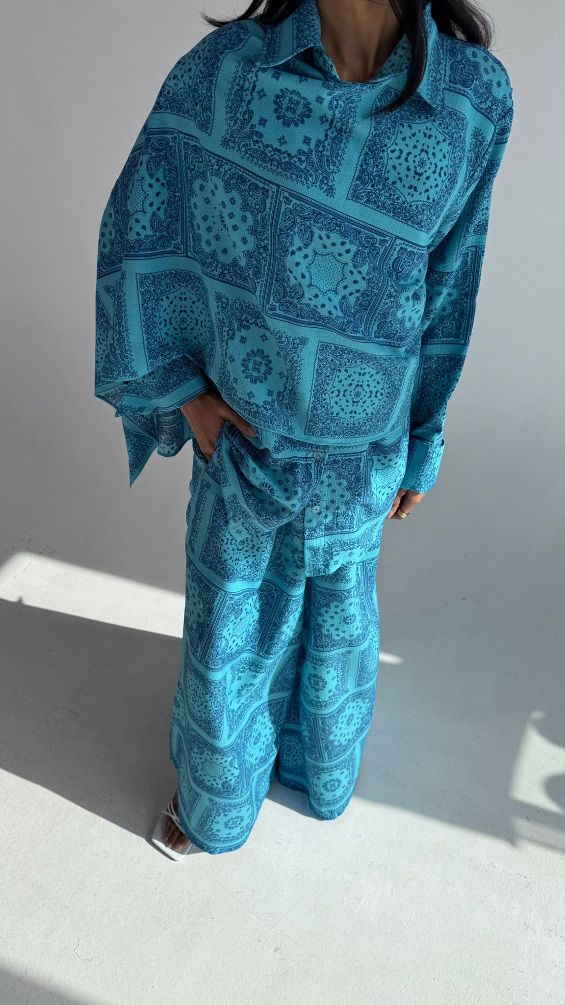 Darkamber Casual Blue Traditional