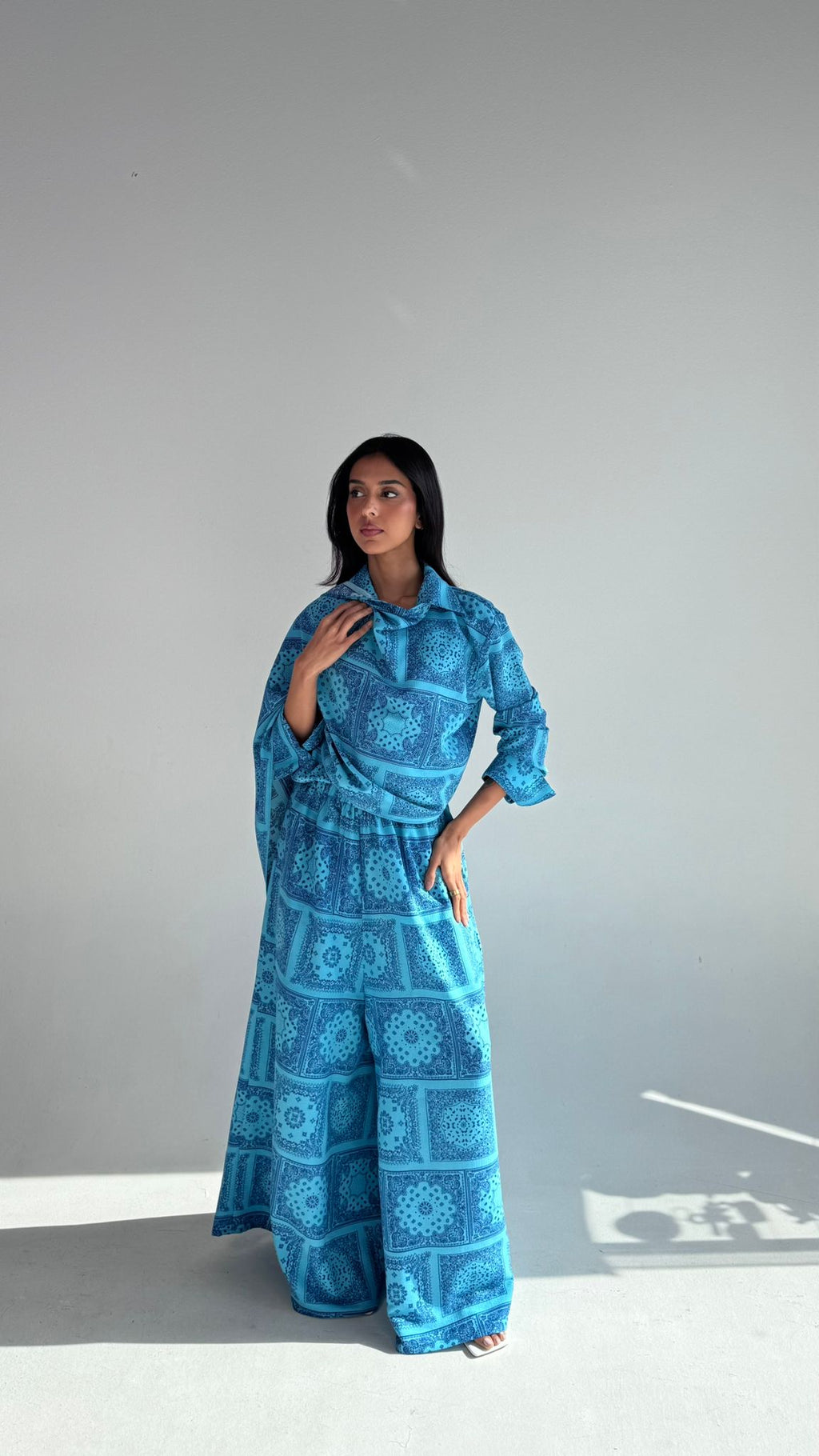 Darkamber Casual Blue Traditional