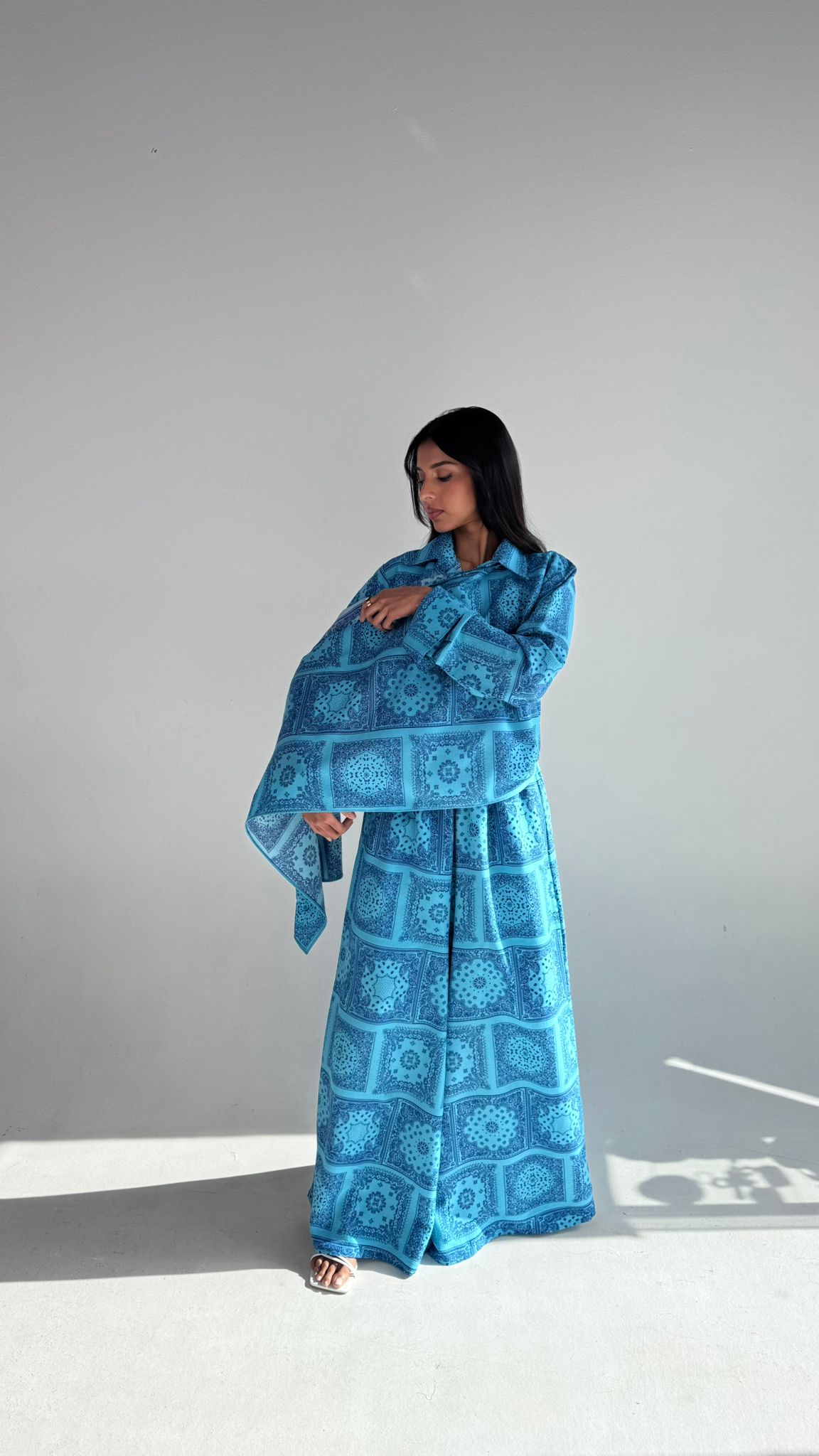 Darkamber Casual Blue Traditional